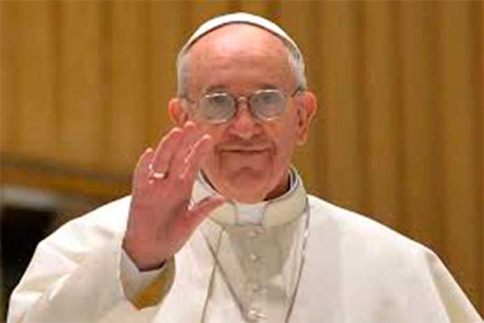 Papa indica características da identidade cristã
