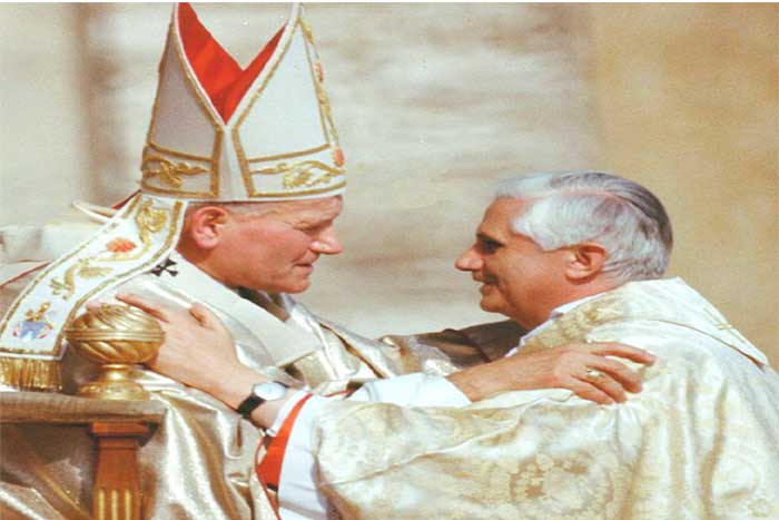 Em entrevista inédita, Bento XVI fala sobre João Paulo II